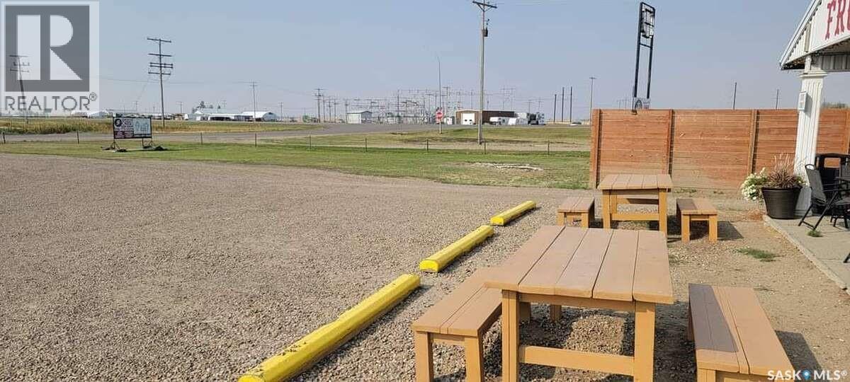925 5Th Avenue W, Shaunavon, SK