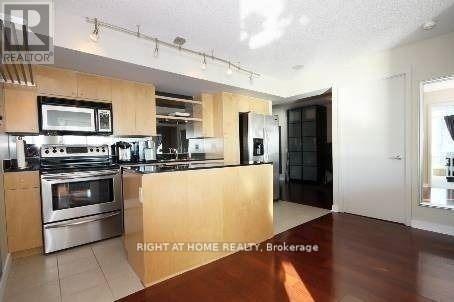 3205 - 361 Front Street W, Toronto, ON - Indoor Photo Showing Kitchen