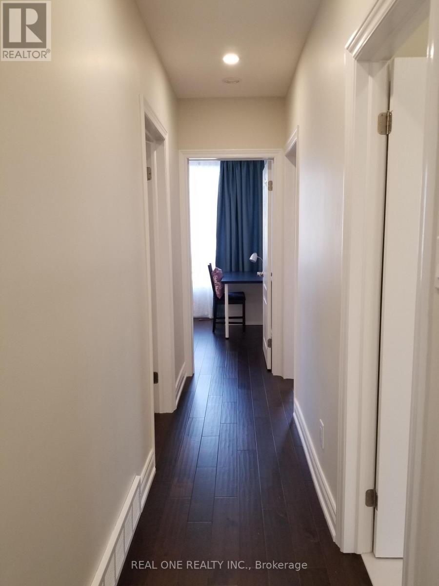 Hallway 1 - 26 Applefield Drive, Toronto, ON - Indoor Photo Showing Other Room