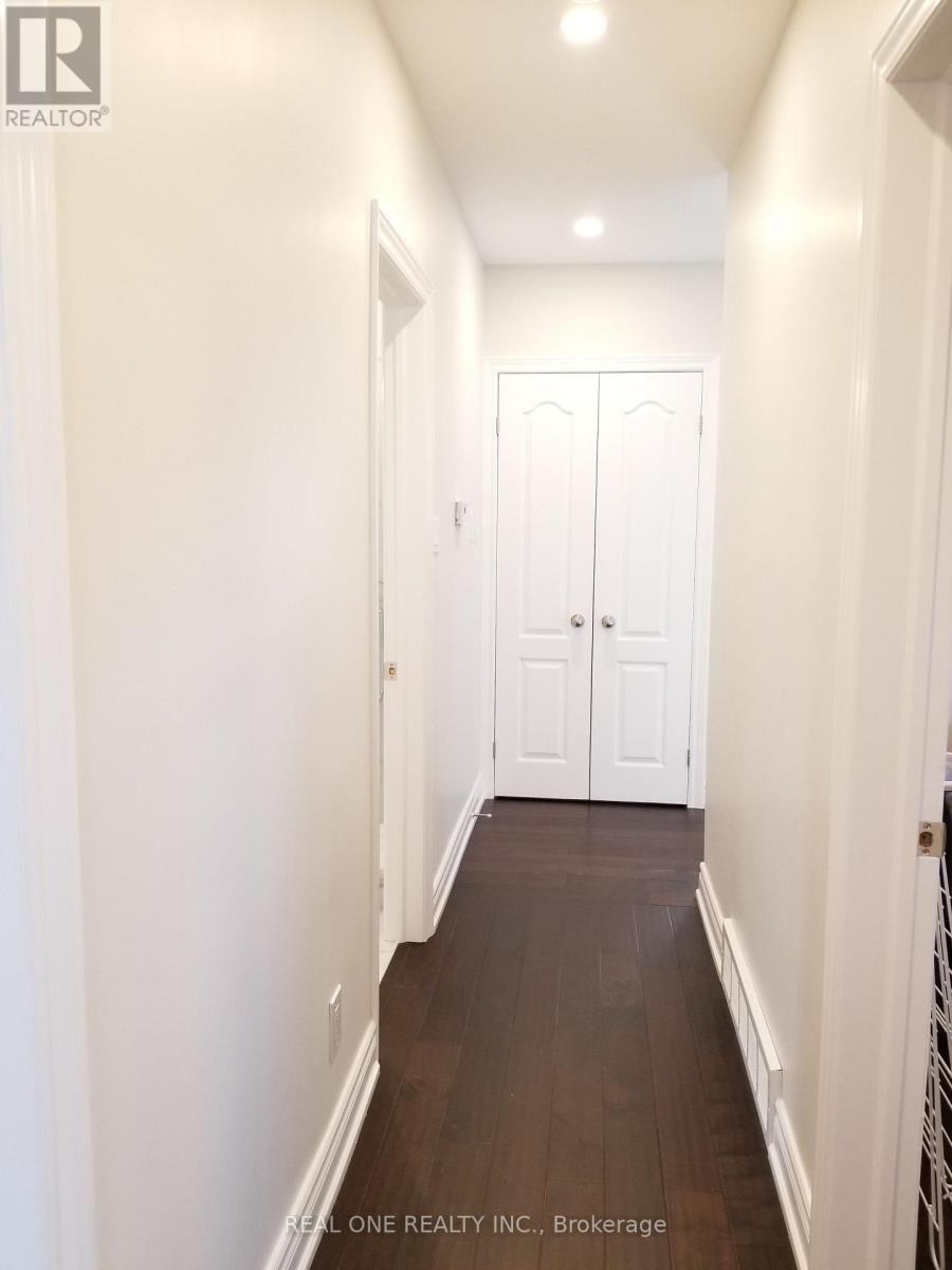 Hallway 2 - 26 Applefield Drive, Toronto, ON - Indoor Photo Showing Other Room