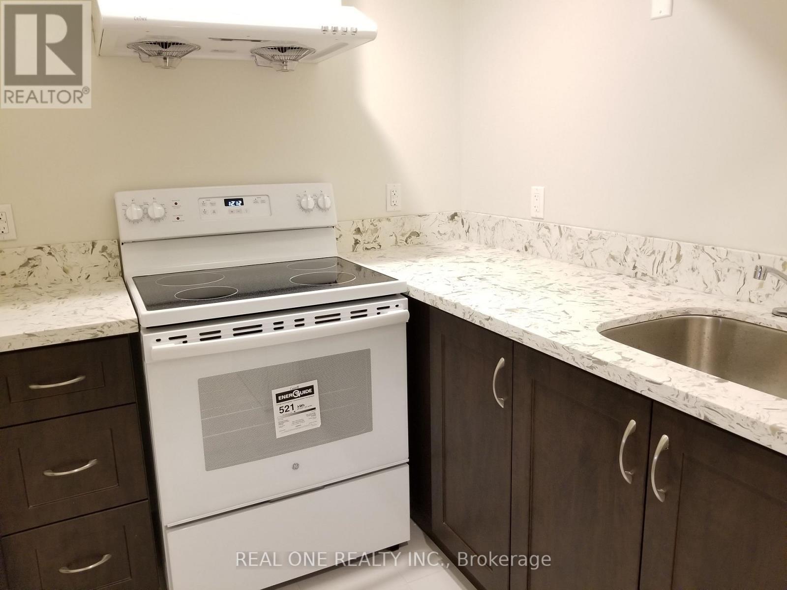 Basement Kitchen - 26 Applefield Drive, Toronto, ON - Indoor Photo Showing Kitchen