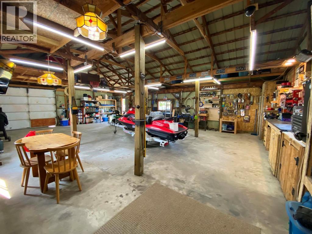 26 Brigden Road, Sombra, ON - Indoor Photo Showing Garage