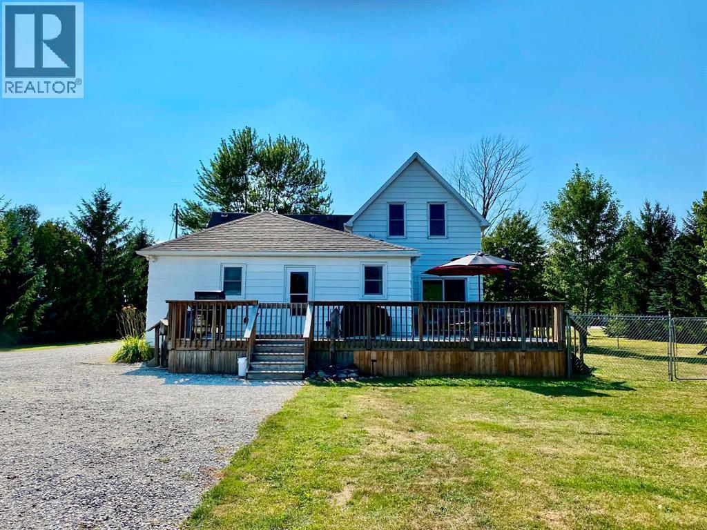 26 Brigden Road, Sombra, ON - Outdoor