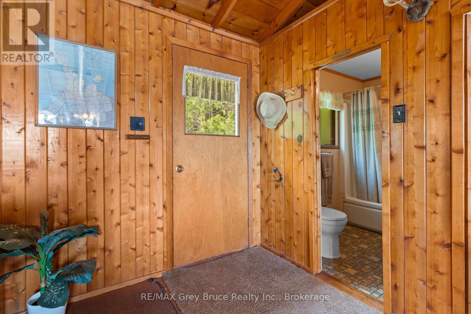 263 Eagle Road, Northern Bruce Peninsula, ON - Indoor Photo Showing Other Room