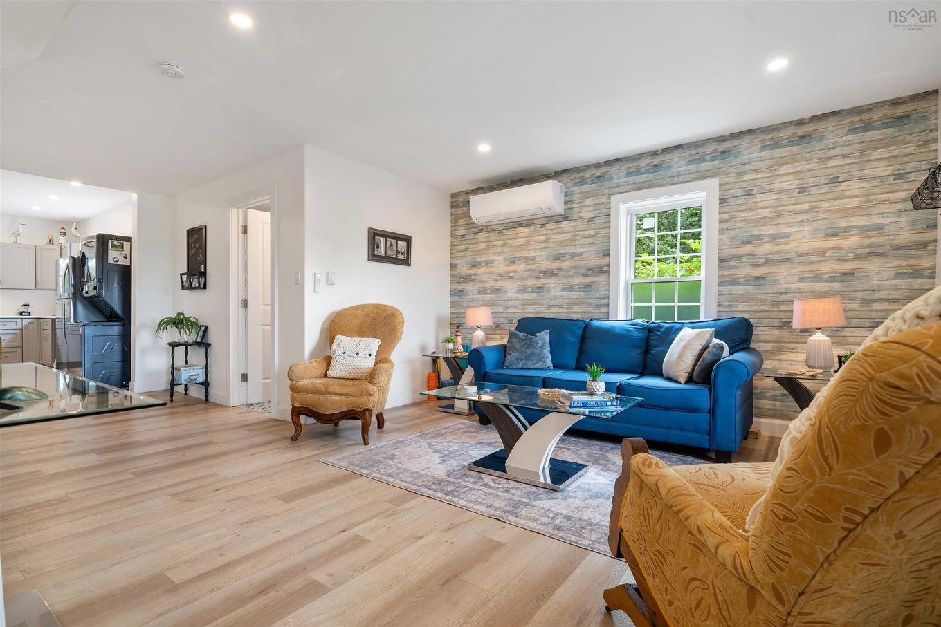 96 Faulkland Street, Pictou, NS - Indoor Photo Showing Living Room
