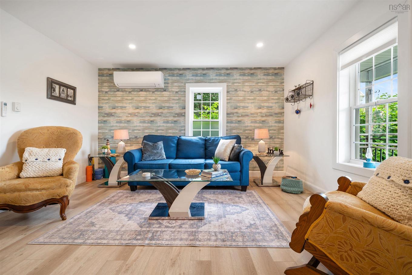 96 Faulkland Street, Pictou, NS - Indoor Photo Showing Living Room