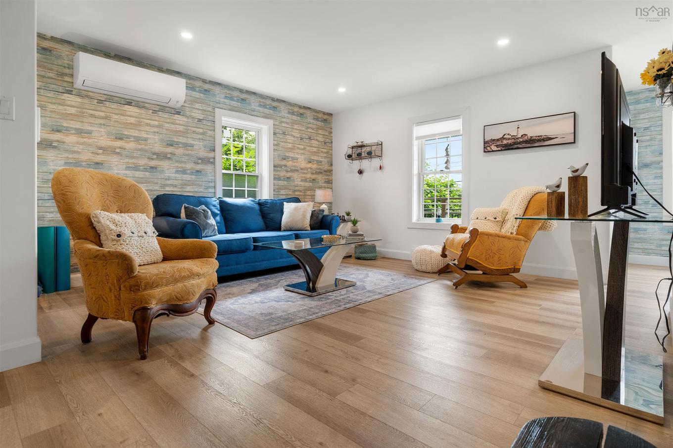 96 Faulkland Street, Pictou, NS - Indoor Photo Showing Living Room