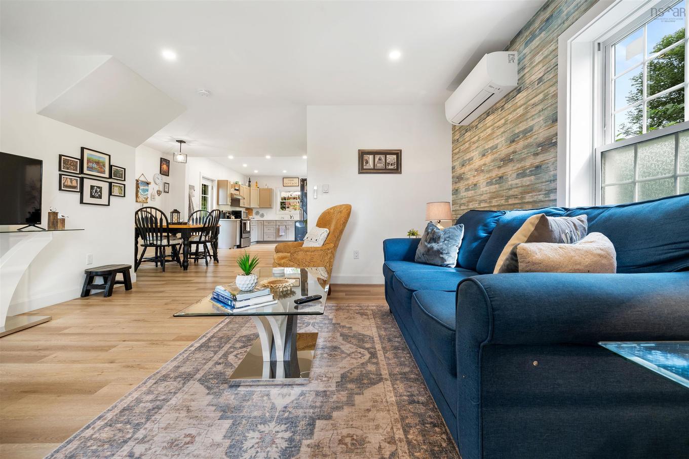96 Faulkland Street, Pictou, NS - Indoor Photo Showing Living Room