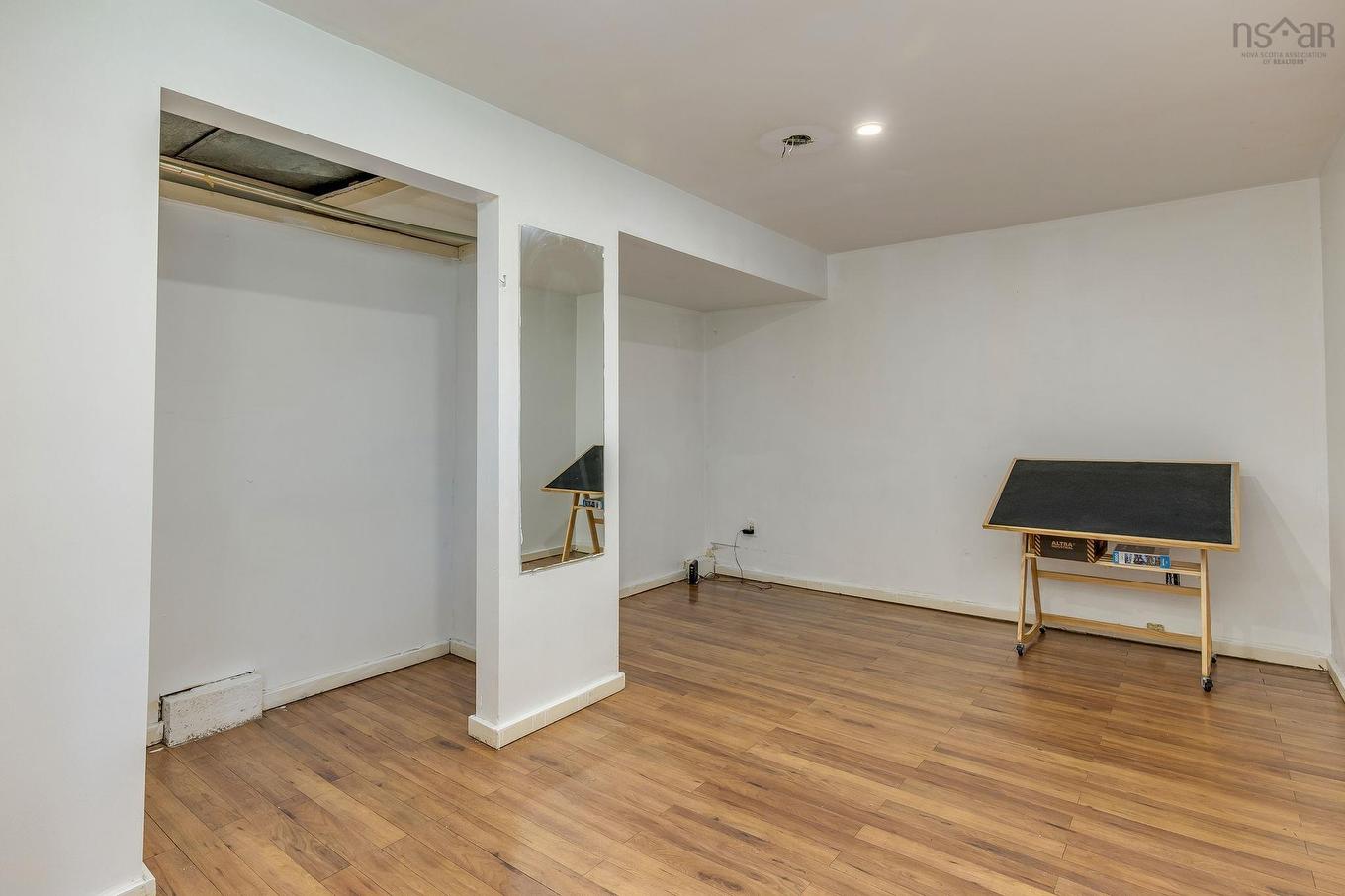 10 Westwood Drive, Dartmouth, NS - Indoor Photo Showing Other Room