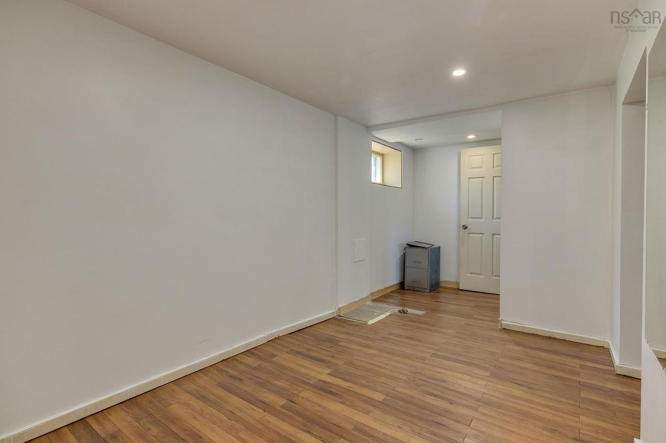 10 Westwood Drive, Dartmouth, NS - Indoor Photo Showing Other Room