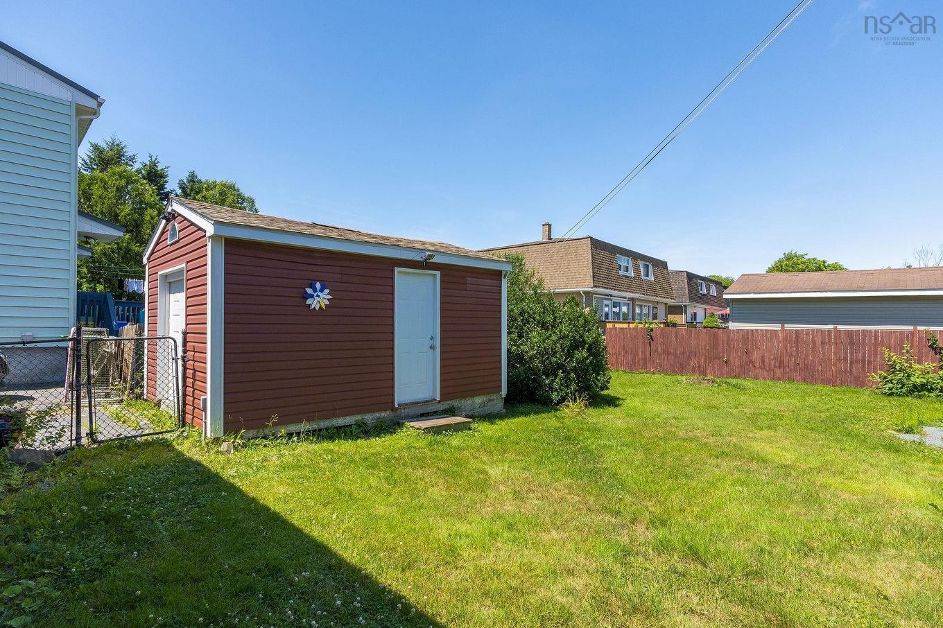10 Westwood Drive, Dartmouth, NS - Outdoor With Exterior