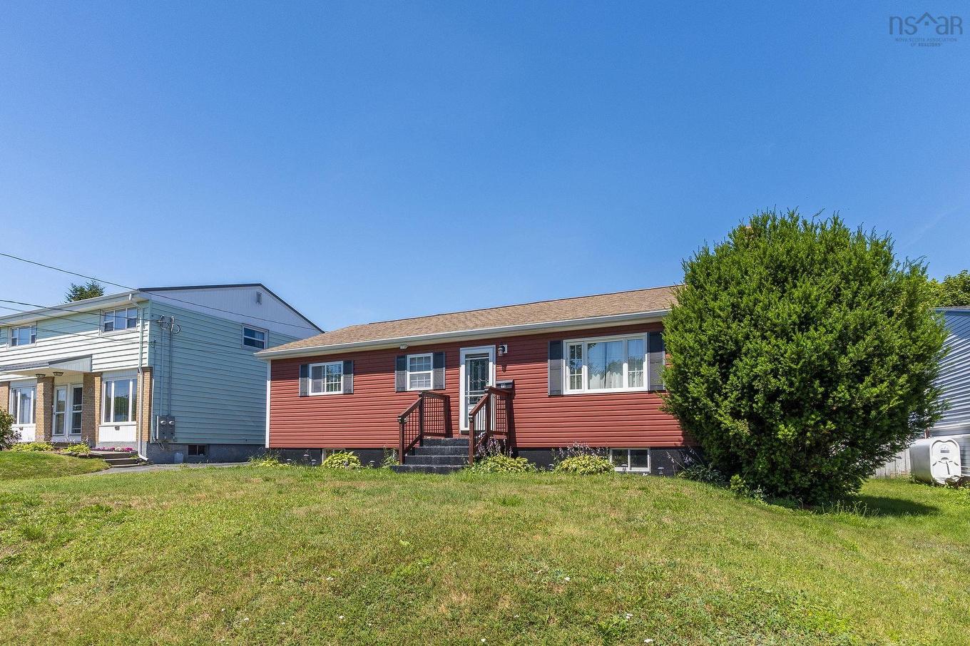 10 Westwood Drive, Dartmouth, NS - Outdoor
