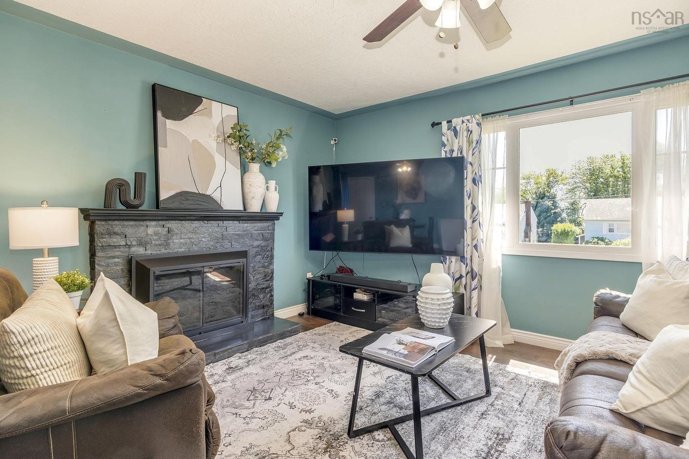 10 Westwood Drive, Dartmouth, NS - Indoor Photo Showing Living Room With Fireplace