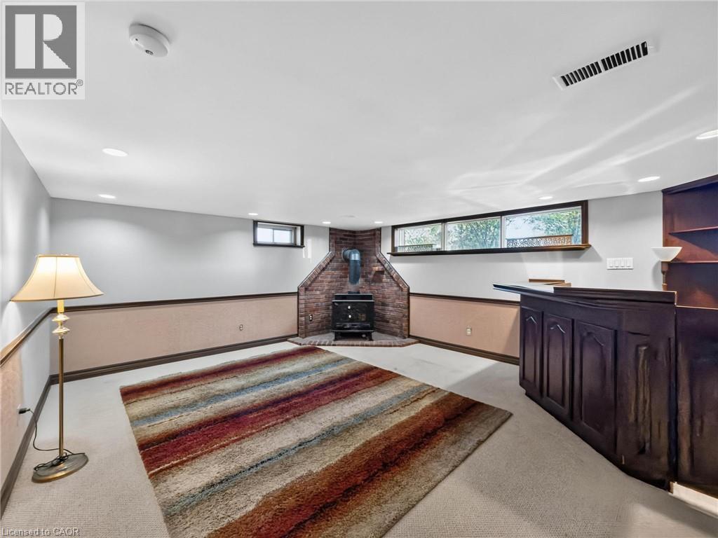 143 Cromwell Crescent, Hamilton, ON -