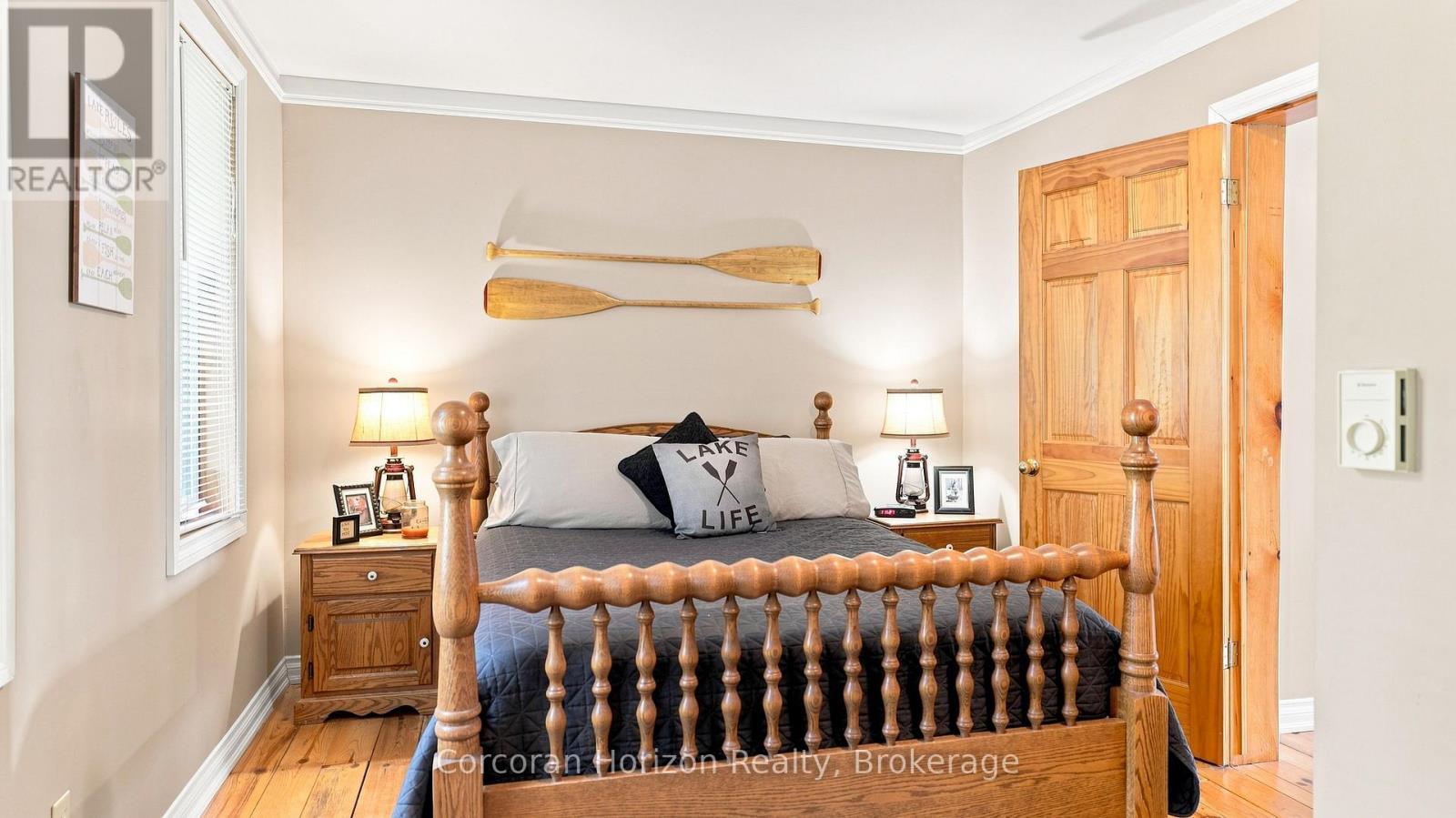 380 Robins Point Road, Tay (Victoria Harbour), ON - Indoor Photo Showing Bedroom