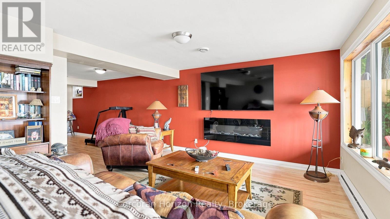380 Robins Point Road, Tay (Victoria Harbour), ON - Indoor Photo Showing Living Room With Fireplace