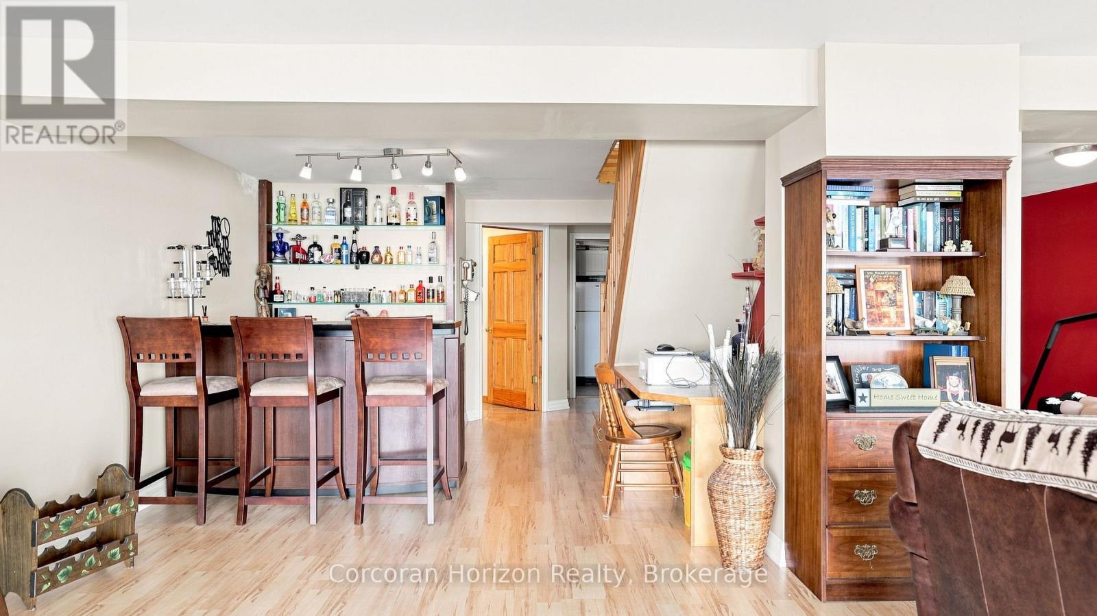 380 Robins Point Road, Tay (Victoria Harbour), ON - Indoor