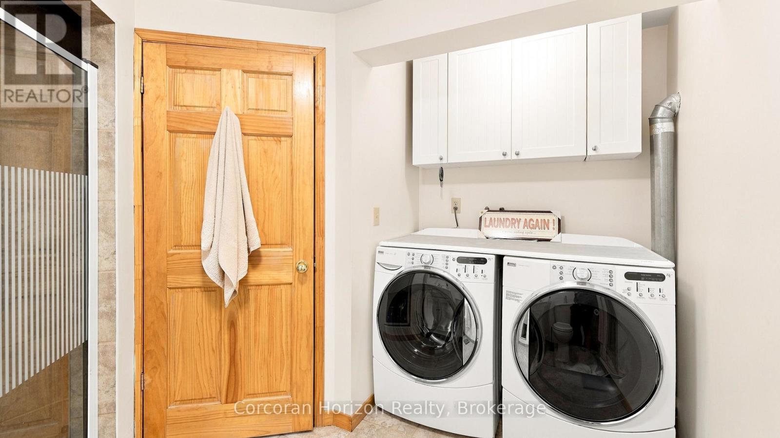 380 Robins Point Road, Tay (Victoria Harbour), ON - Indoor Photo Showing Laundry Room
