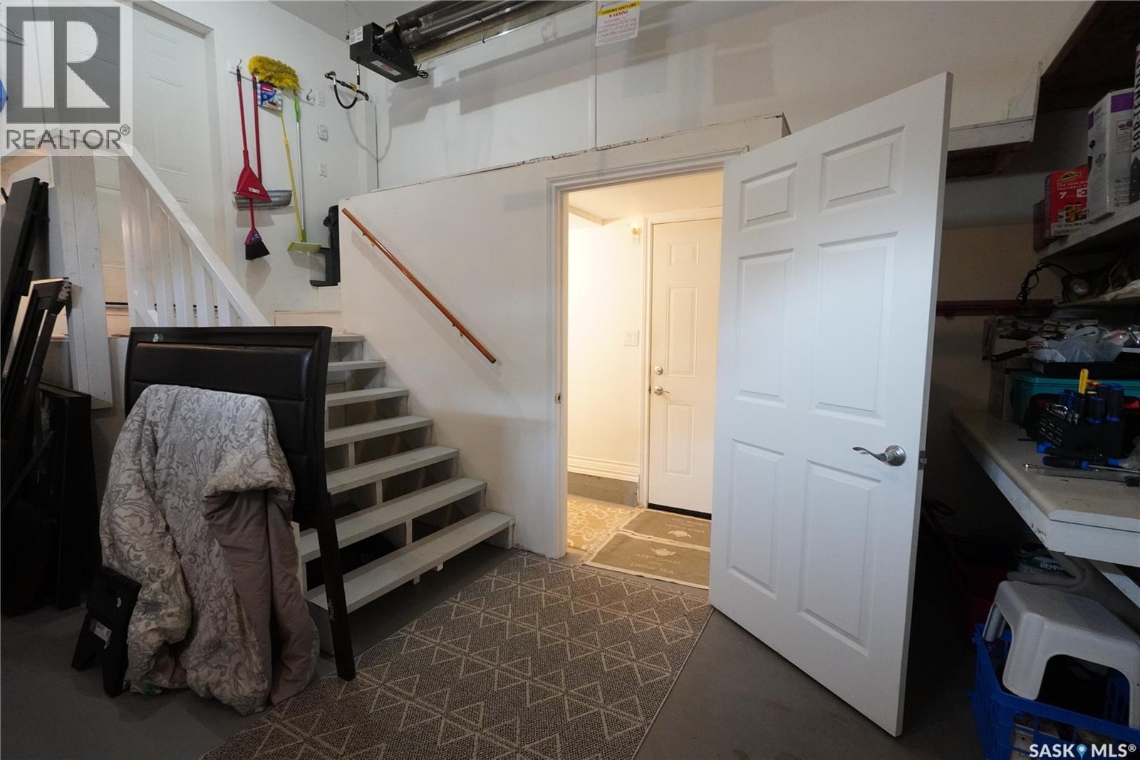 5602 Dewdney Avenue, Regina, SK - Indoor Photo Showing Other Room