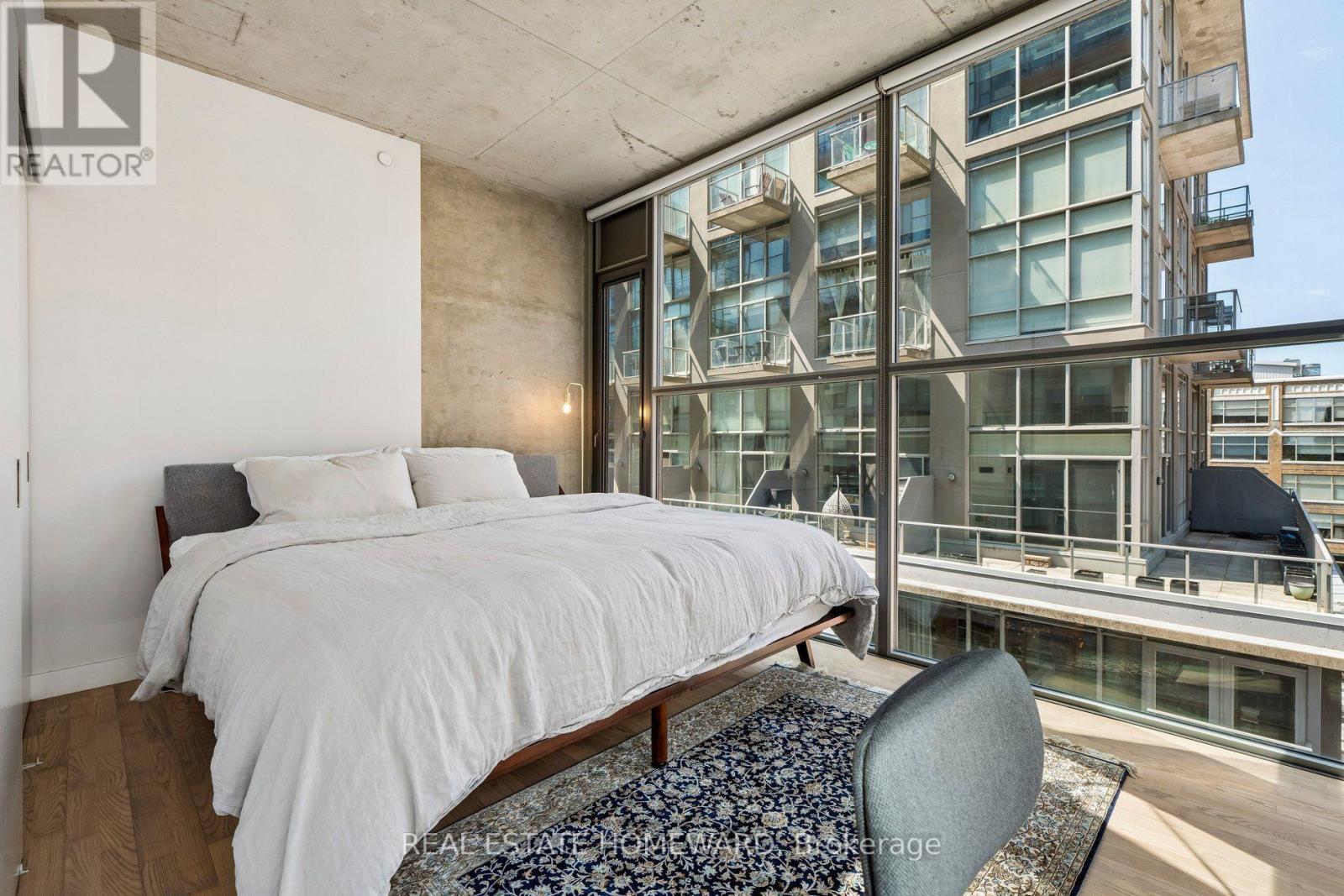 807 - 25 Oxley Street, Toronto, ON - Indoor Photo Showing Bedroom