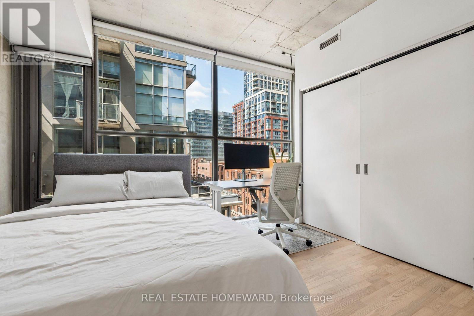 807 - 25 Oxley Street, Toronto, ON - Indoor Photo Showing Bedroom