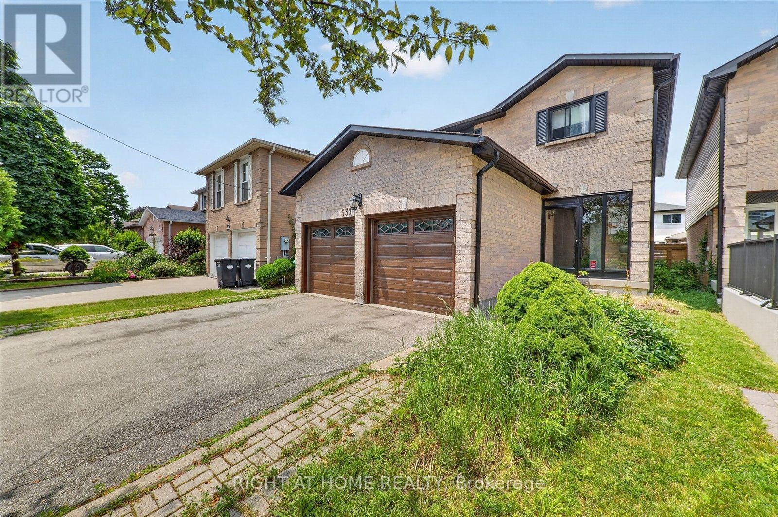 531 Wallenberg Crescent, Mississauga, ON - Outdoor