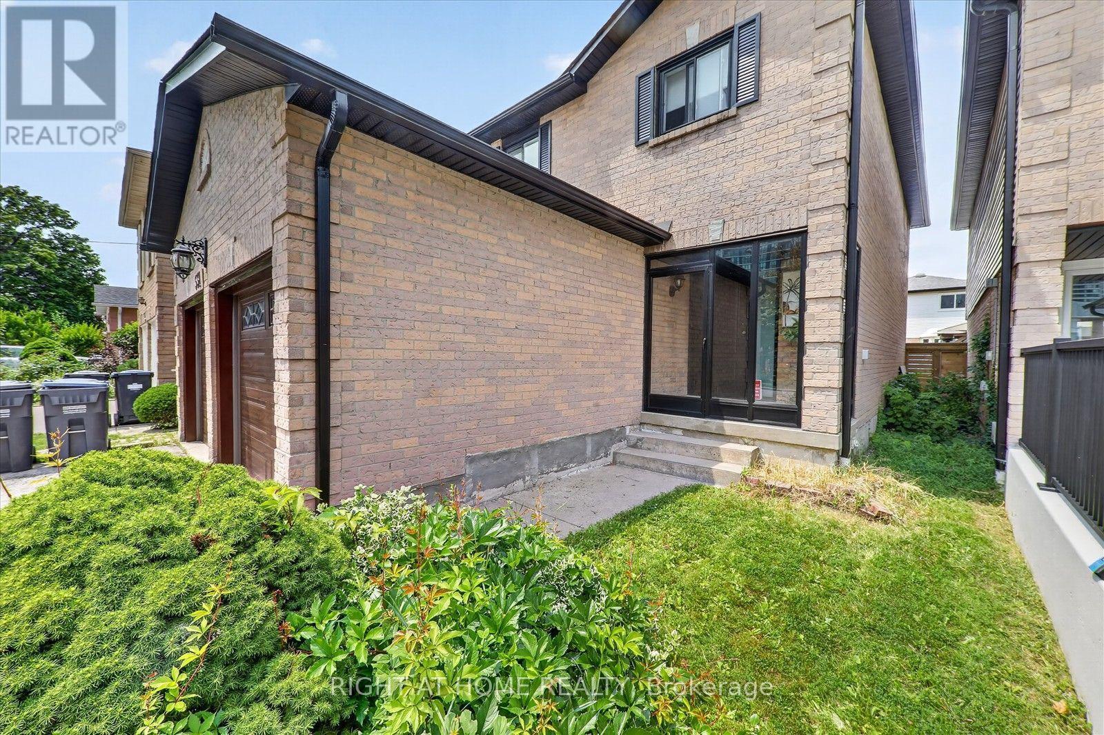 531 Wallenberg Crescent, Mississauga, ON - Outdoor With Exterior