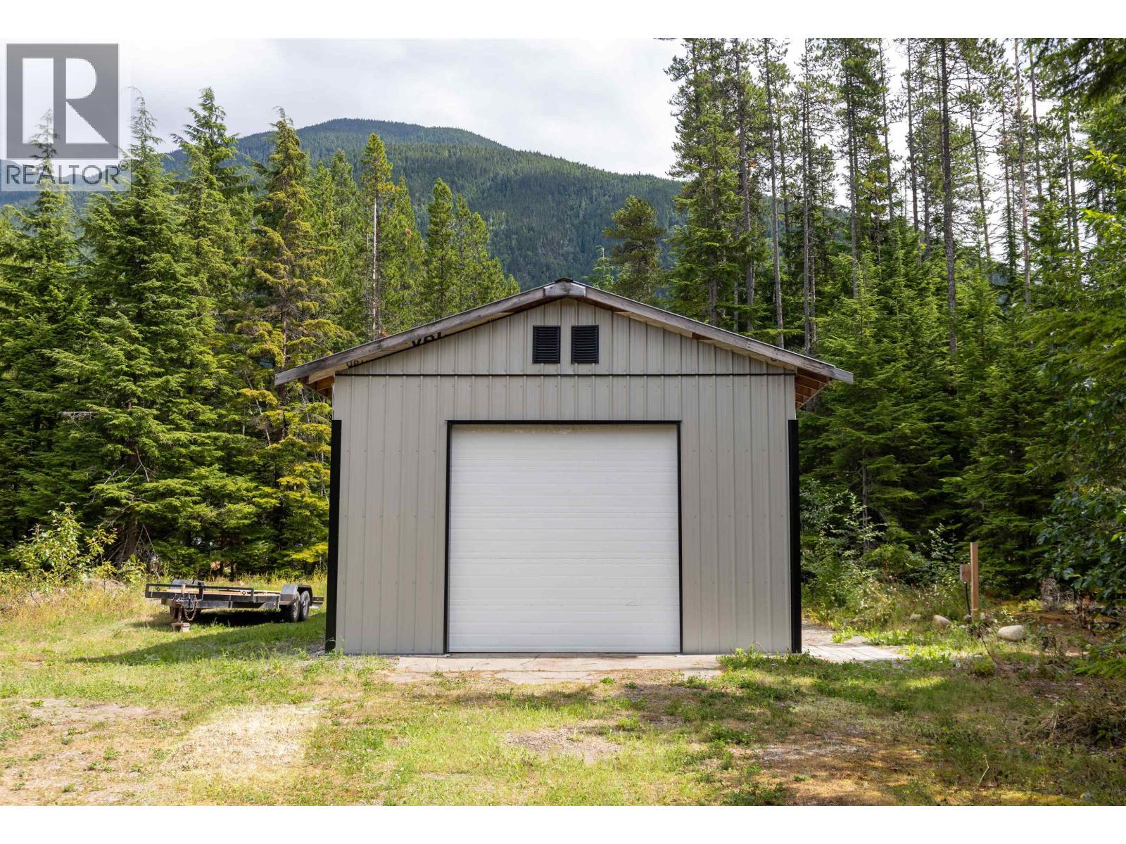 2908 Marion Avenue, Terrace, BC - Outdoor