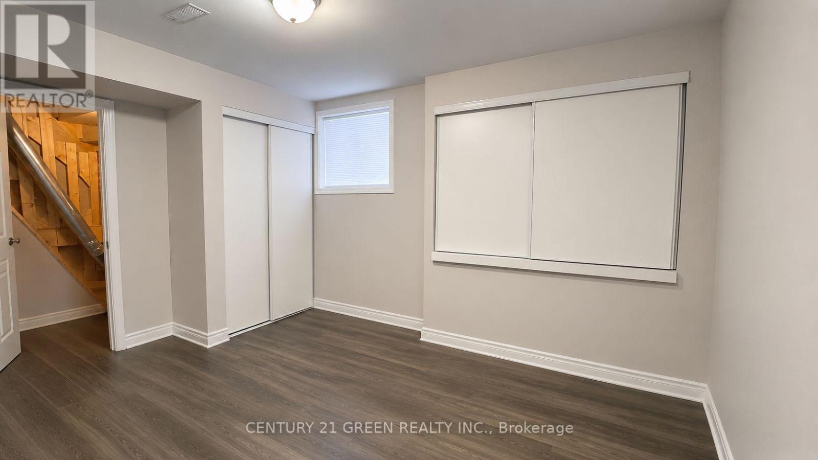 61 Magdalan Crescent, Richmond Hill, ON
