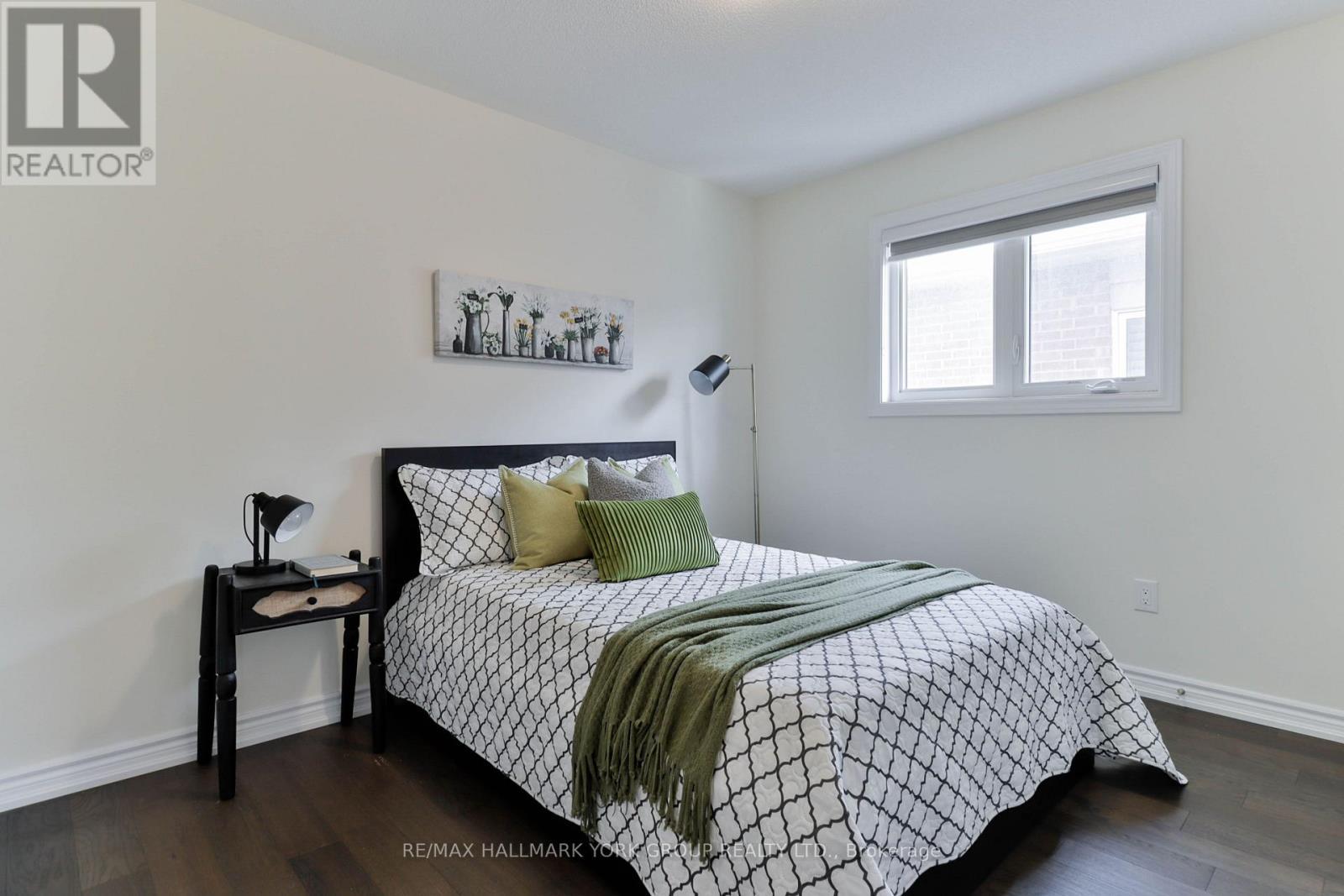 434 Ritas Avenue, Newmarket, ON - Indoor Photo Showing Bedroom