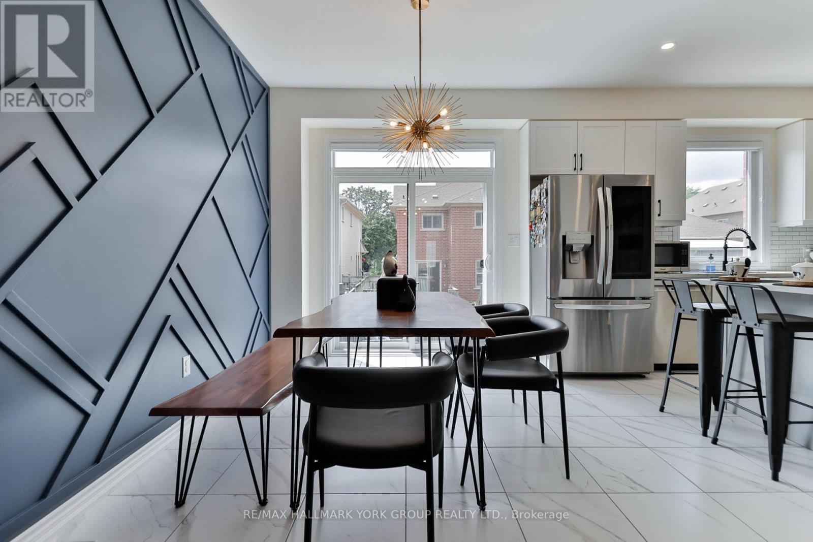 434 Ritas Avenue, Newmarket, ON - Indoor