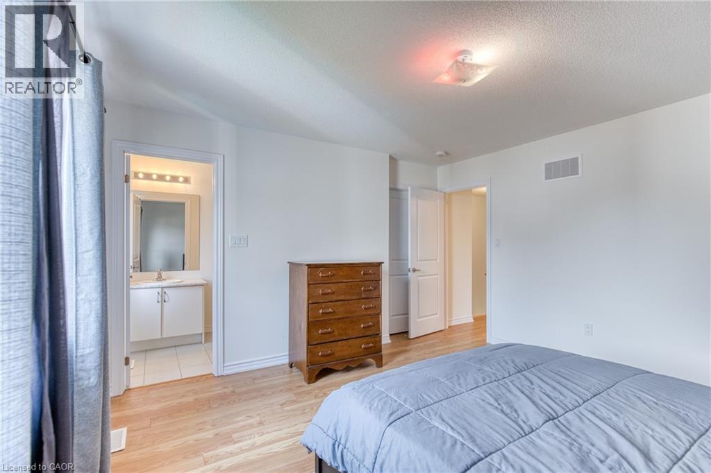 12 Hylton Drive, Barrie, ON - Indoor Photo Showing Bedroom