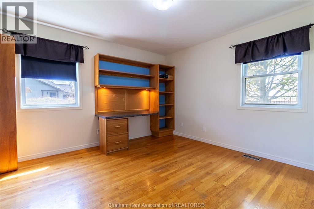 6121 Emerson Avenue, Comber, ON - Indoor