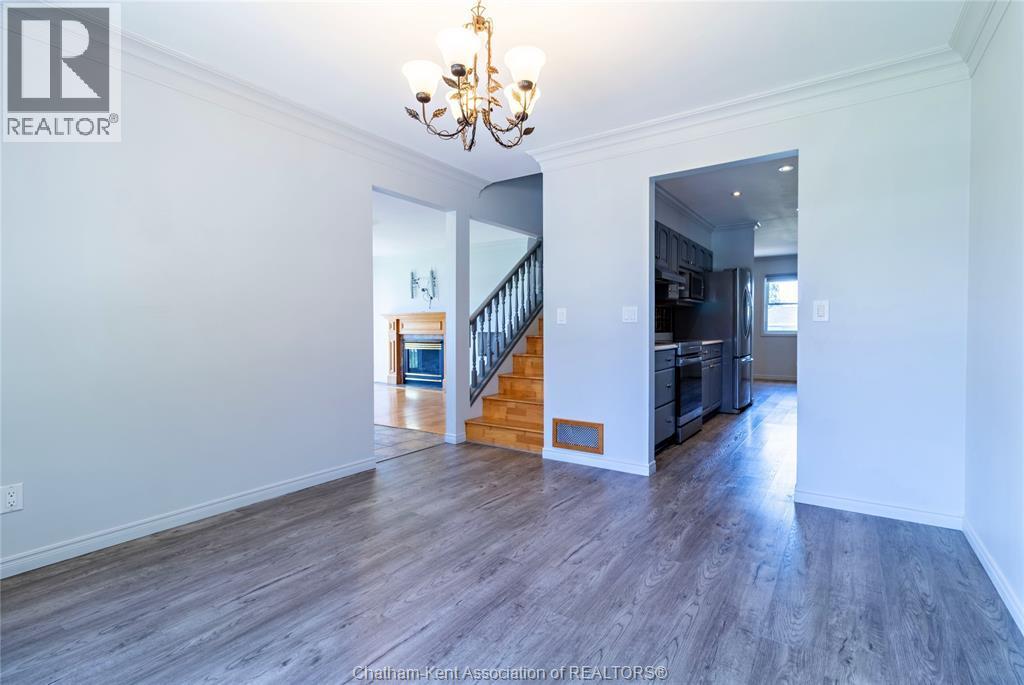 6121 Emerson Avenue, Comber, ON - Indoor Photo Showing Other Room