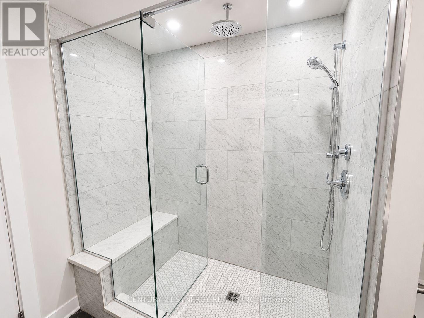 Bathroom Main Level - Colour Enhanced - 26 Turtleback Way, Ottawa, ON - Indoor Photo Showing Bathroom
