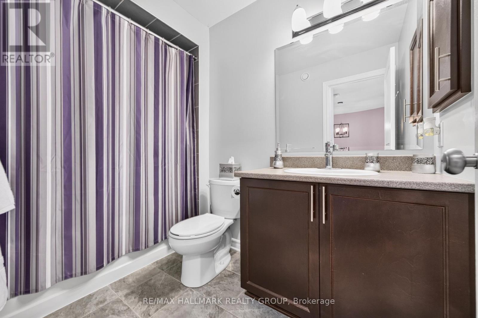 399 Livery Street, Ottawa, ON - Indoor Photo Showing Bathroom