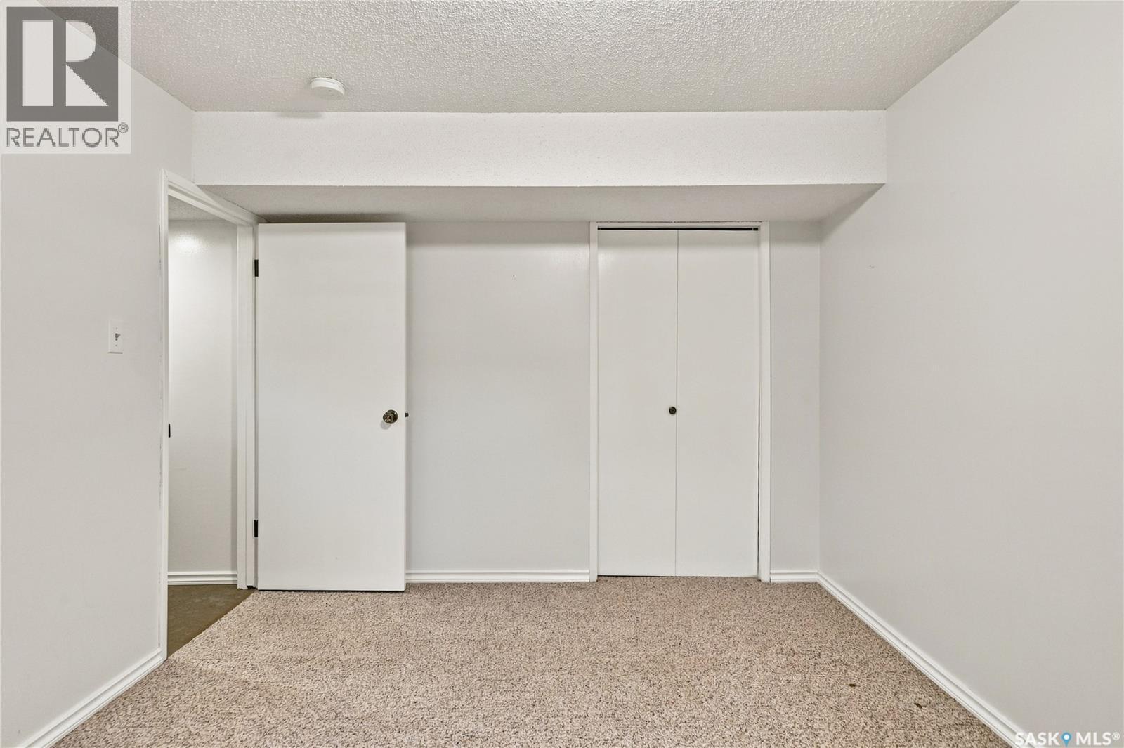 725 7Th Street E, Saskatoon, SK - Indoor Photo Showing Other Room