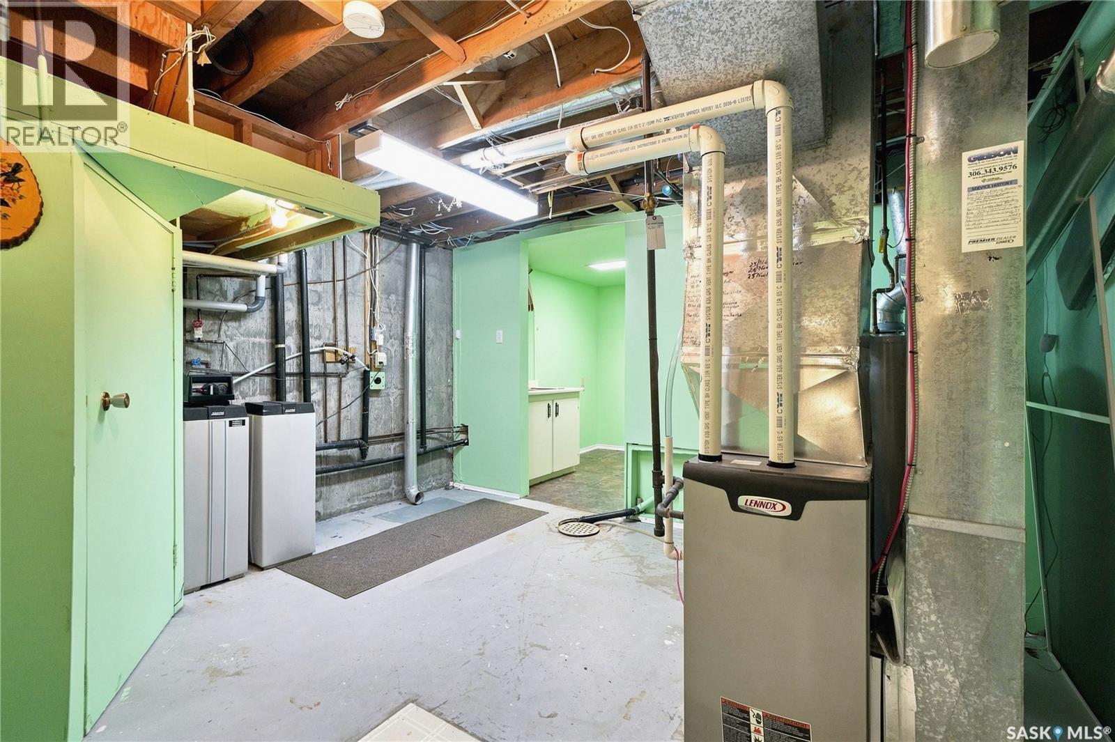 725 7Th Street E, Saskatoon, SK - Indoor Photo Showing Basement