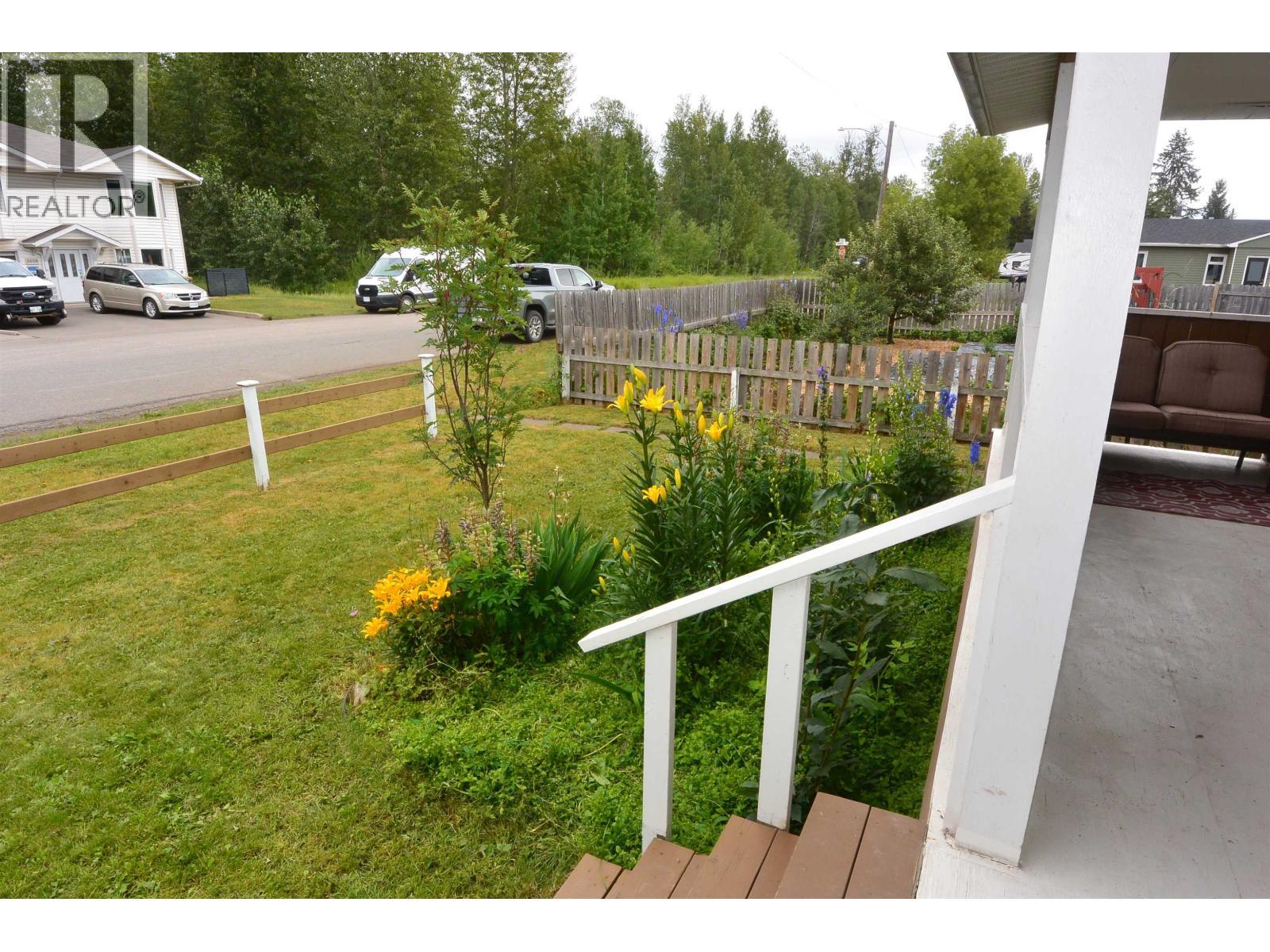 3615 Alfred Avenue, Smithers, BC - Outdoor