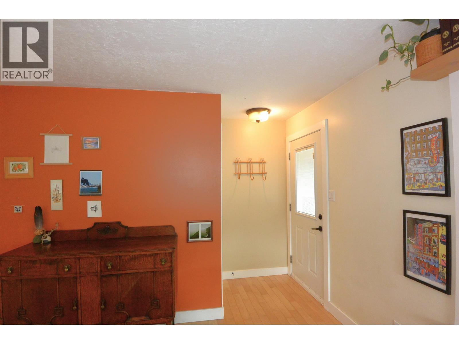 3615 Alfred Avenue, Smithers, BC - Indoor Photo Showing Other Room
