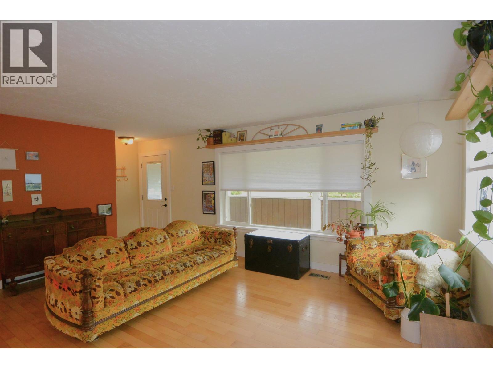 3615 Alfred Avenue, Smithers, BC - Indoor Photo Showing Other Room