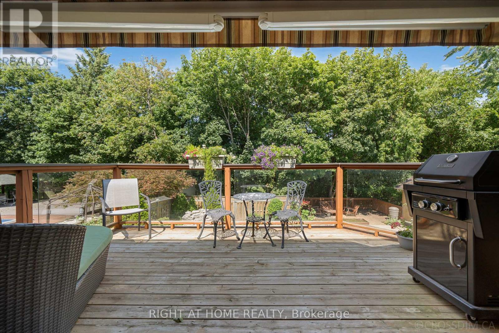 39 Grovetree Road, Toronto, ON - Outdoor With Deck Patio Veranda