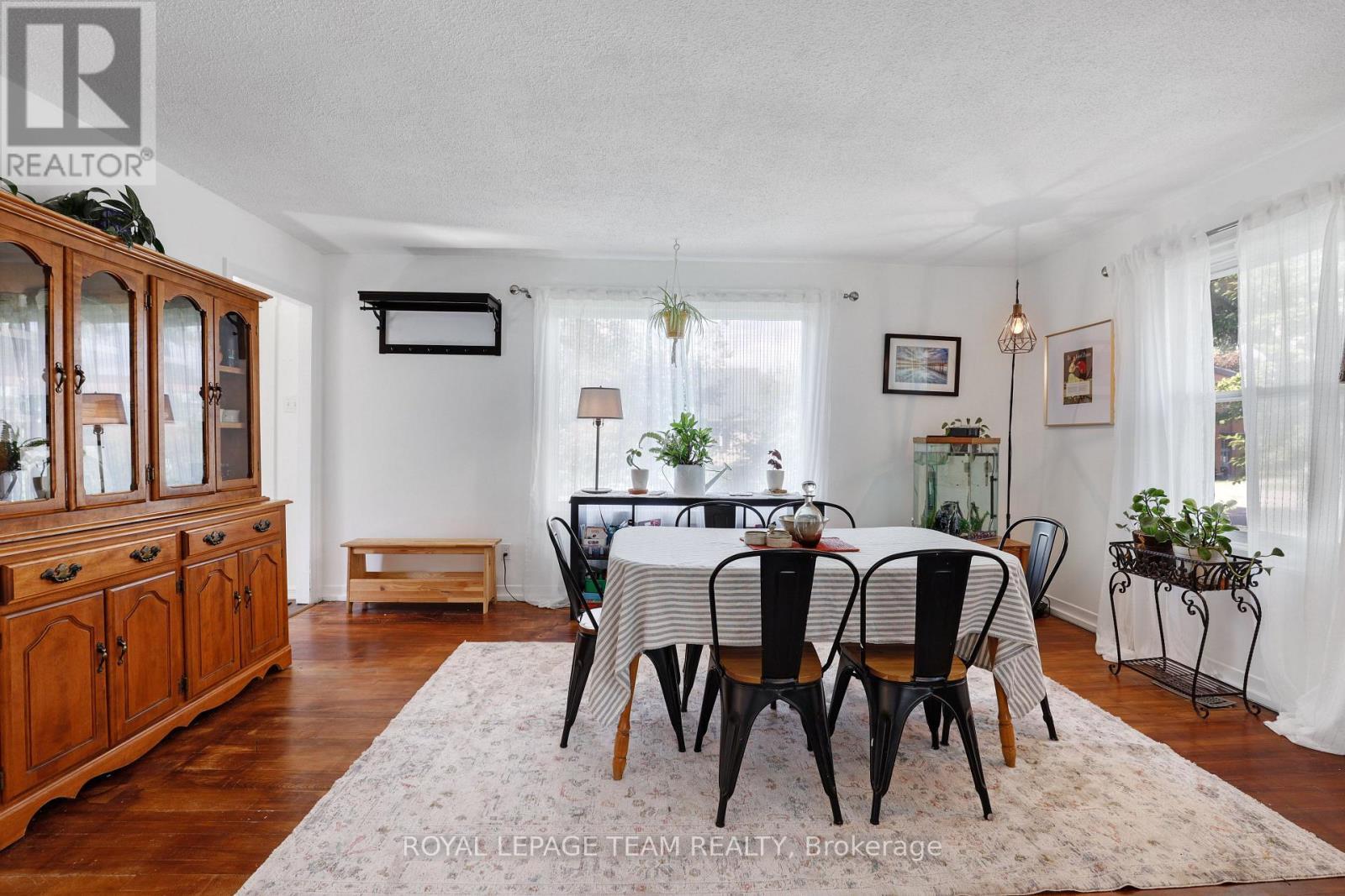 283 Anna Avenue, Ottawa, ON - Indoor Photo Showing Dining Room