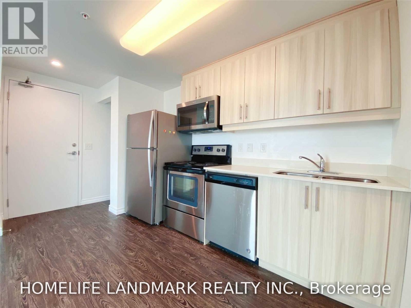 2201 - 158 King Street N, Waterloo, ON - Indoor Photo Showing Kitchen With Double Sink