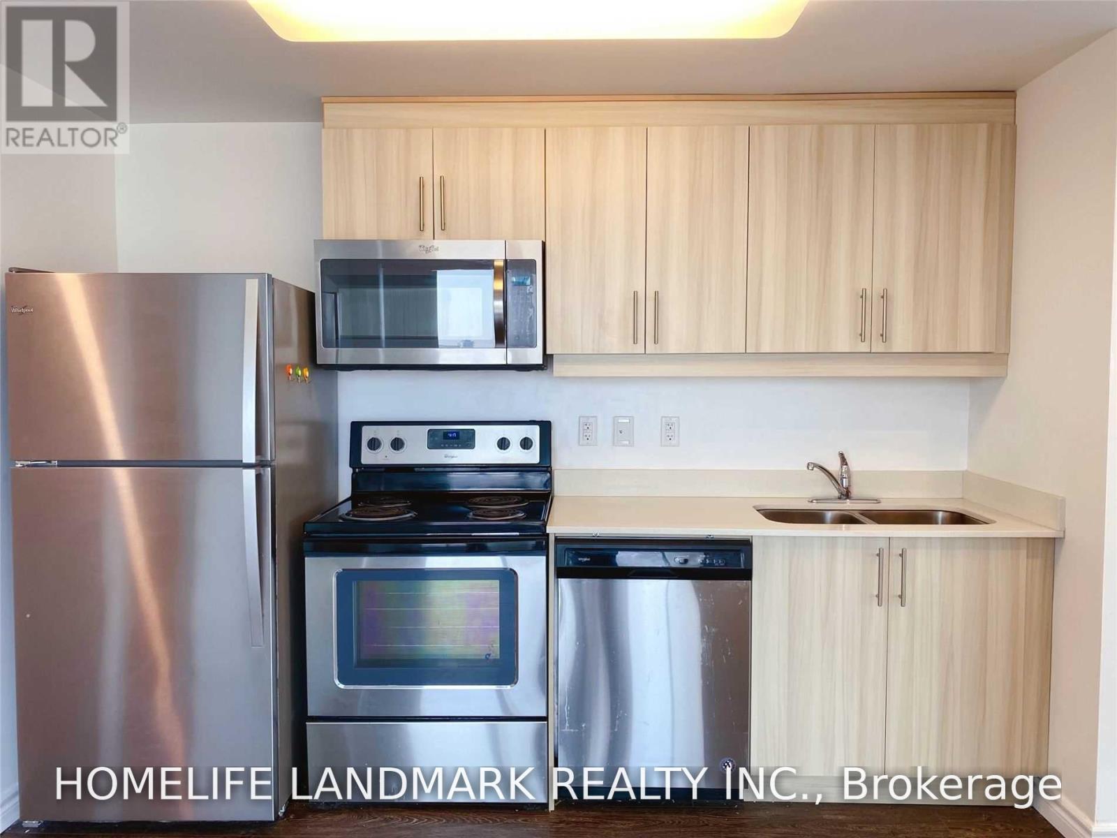 2201 - 158 King Street N, Waterloo, ON - Indoor Photo Showing Kitchen With Double Sink