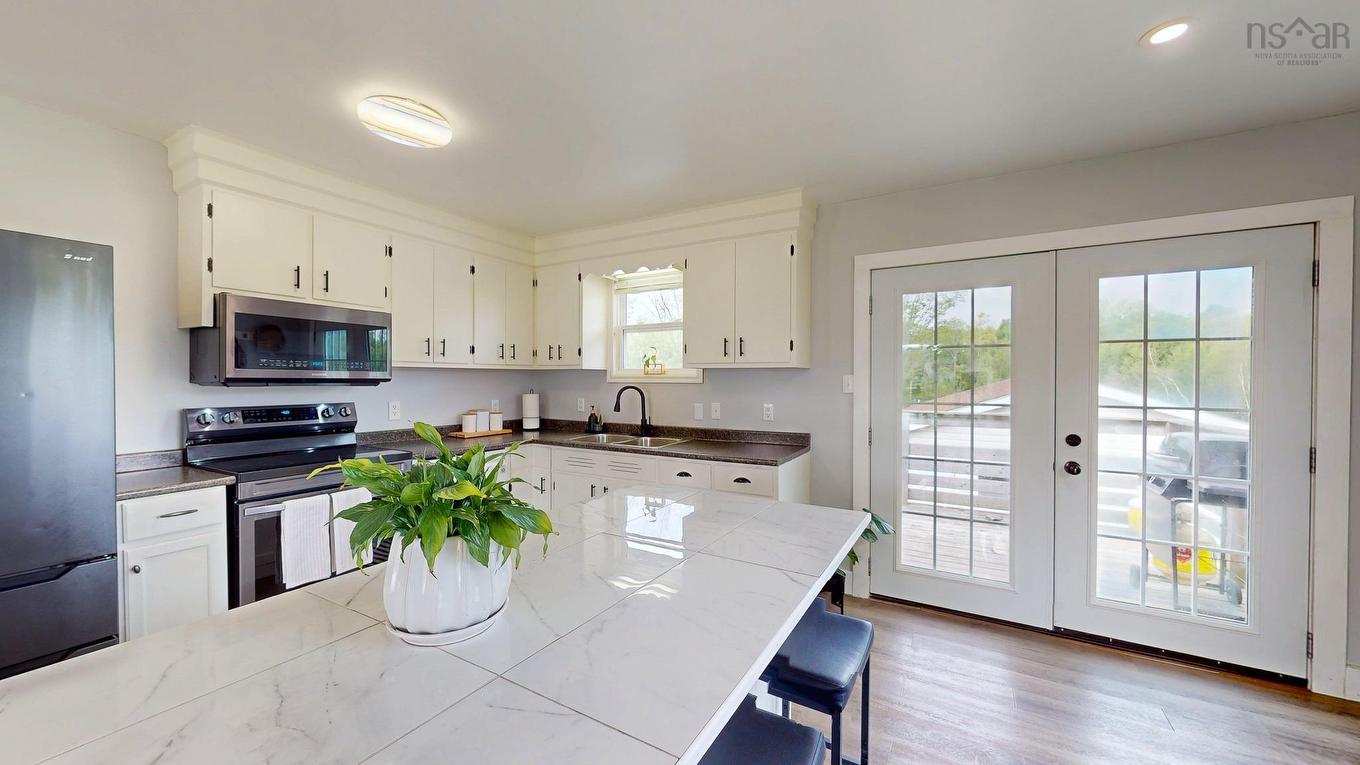 58 Three Mile Plains Cross Road, Three Mile Plains, NS - Indoor Photo Showing Kitchen