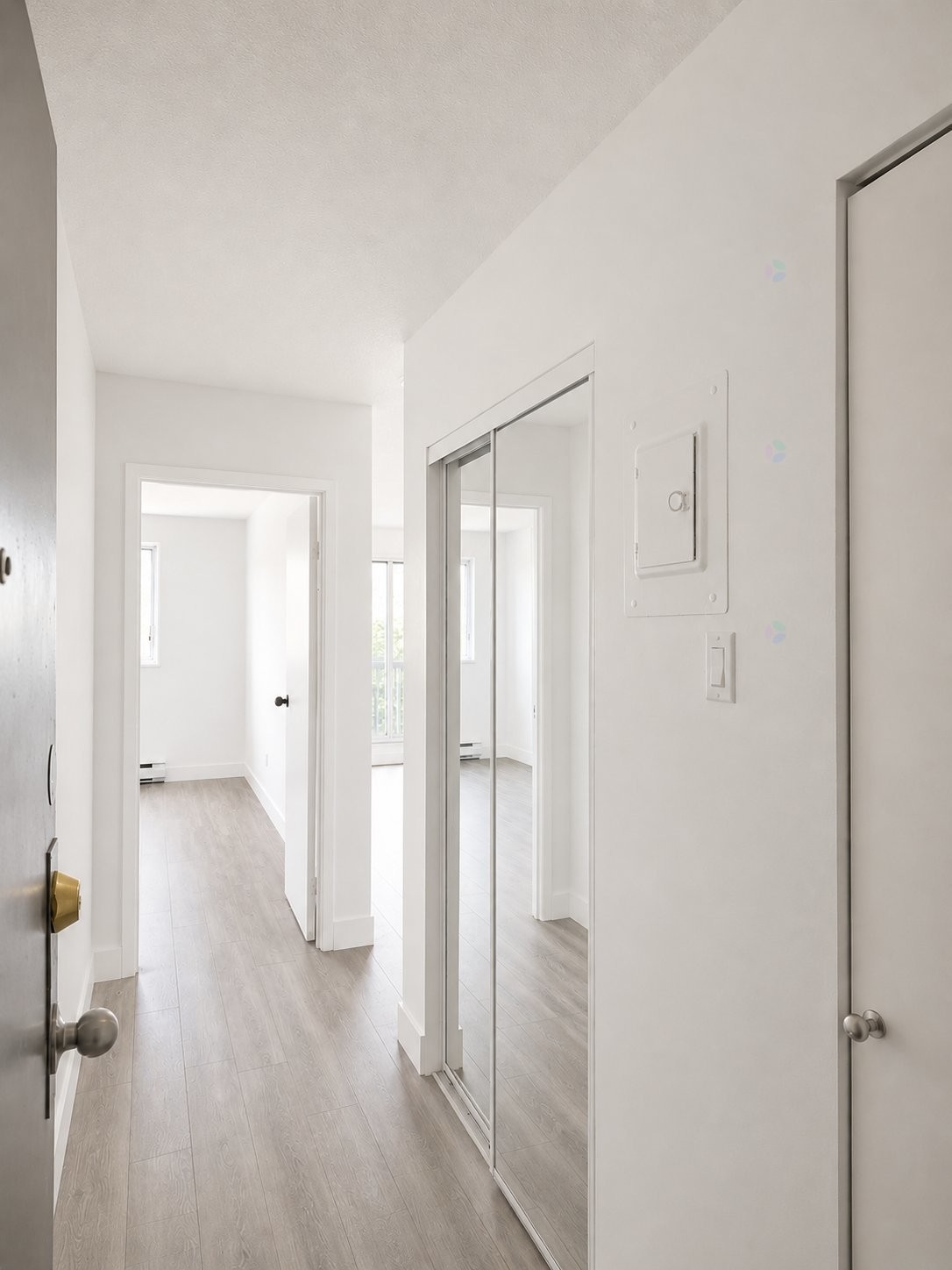 Mud Room - 509-453 Rue Darontal, Boucherville, QC - Indoor Photo Showing Other Room