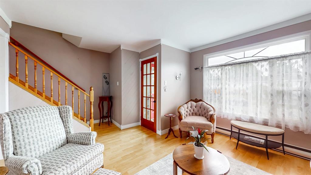 60 Lindbergh Crescent, Mount Pearl, NL - Indoor Photo Showing Living Room