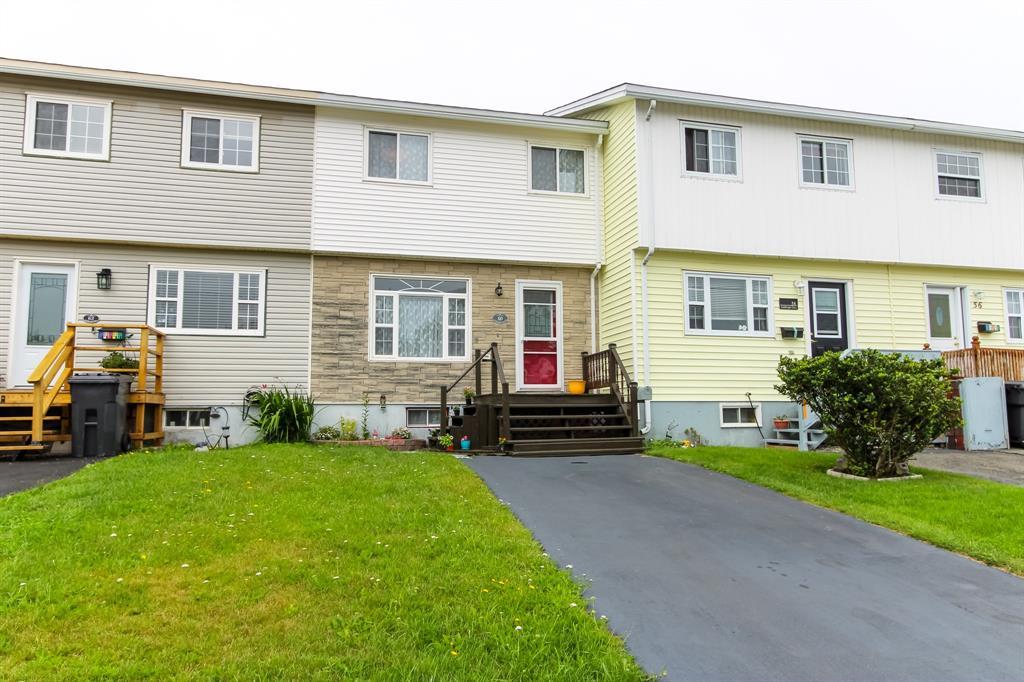 60 Lindbergh Crescent, Mount Pearl, NL - Outdoor With Facade