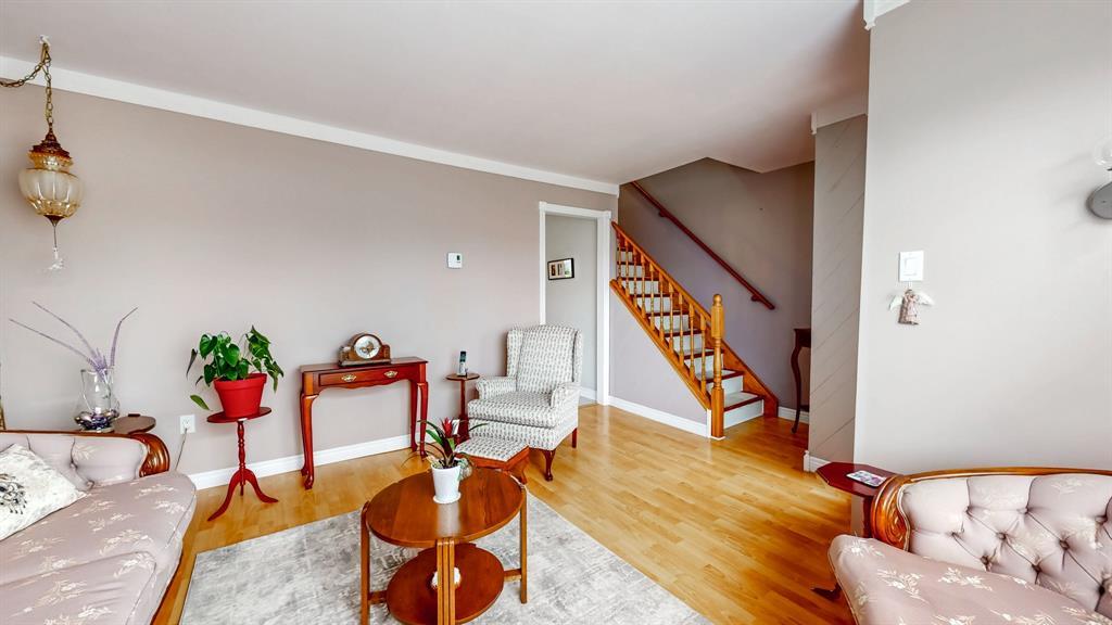 60 Lindbergh Crescent, Mount Pearl, NL - Indoor Photo Showing Living Room